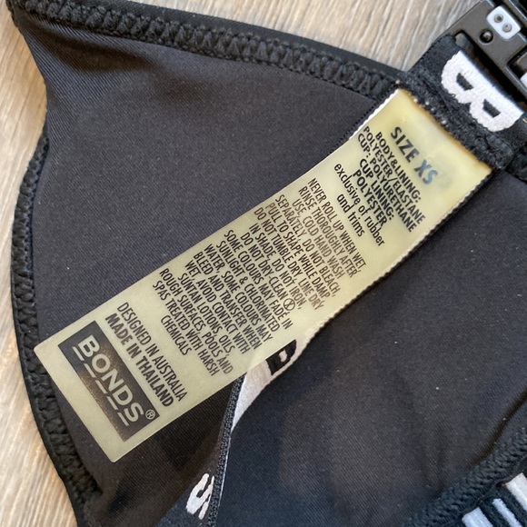 Bonds black bikini top - Picture 3 of 3